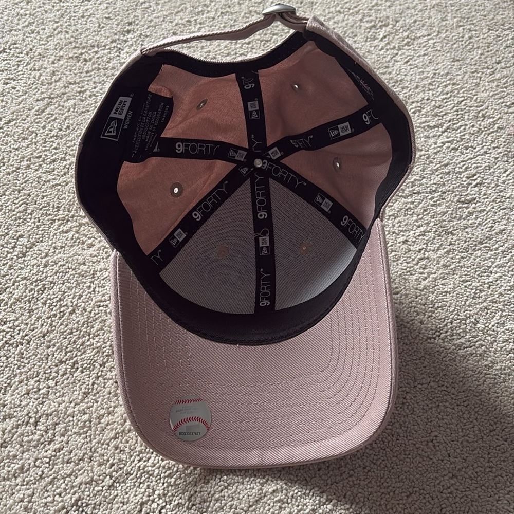 Baseball hat - Picture 3 of 3
